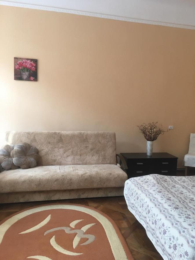 Apartment Kostuskry Str. Leopoli Esterno foto
